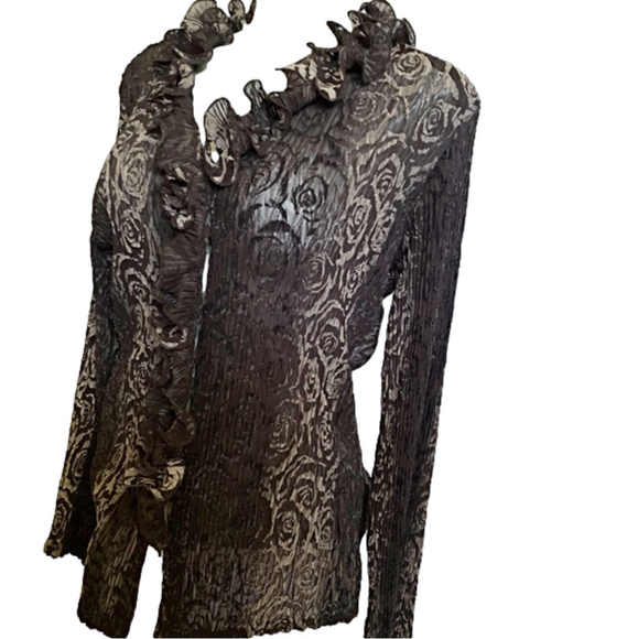 AMANDA Collection Ruffled Blouse - Picture 6 of 6